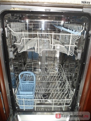 Встраиваемая посудомоечная машина Indesit DIS 16 фото