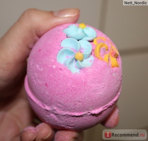 Бомба для ванны Lush (Пинк) Pink