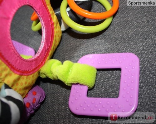 Развивающая игрушка Куб от Taf Toys - прорезыватель и безопасное зеркальце