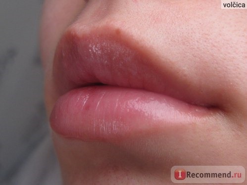 Смягчающий бальзам для губ Avon 