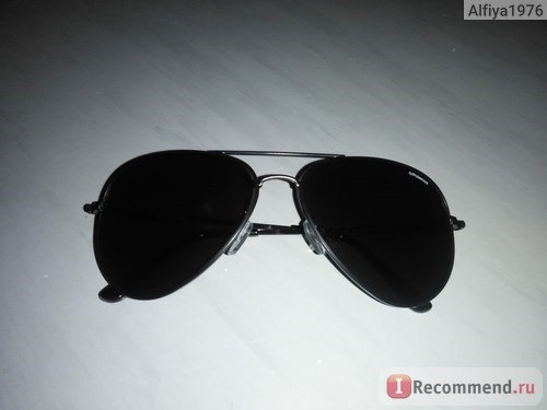 Солнцезащитные очки Polaroid фото