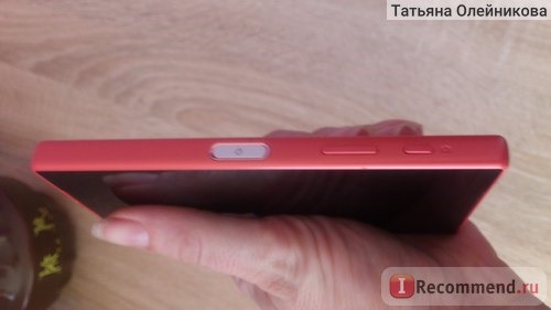 Мобильный телефон Sony Xperia Z5 Compact E5823 фото