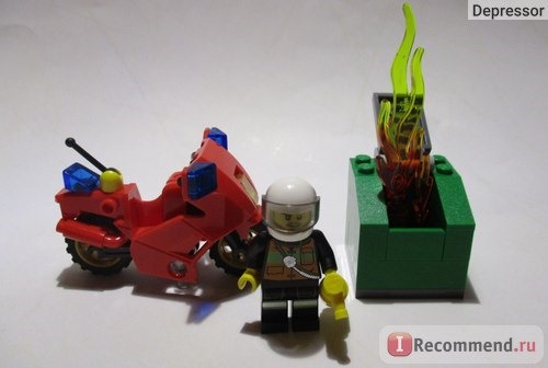 Lego City 60000 - Fire Motorcycle\Пожарный Мотоцикл фото