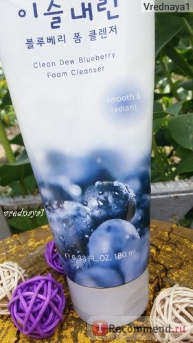 Пенка для умывания TONY MOLY Clean Dew BlueBerry Foam Cleanser с экстрактом черники фото