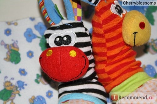 Носки с игрушкой Aliexpress Free shipping, NEW STYLE (4pcs=2 pcs waist+2 pcs socks)/lot,baby rattle toys Sozzy Garden Bug Wrist Rattle and Foot Socks фото