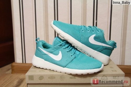 Женские кроссовки Nike Roshe Run фото