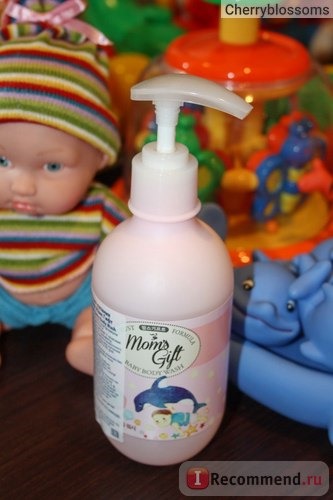 Гель для купания детский KeraSys Mom’s Gift Baby Body Wash фото