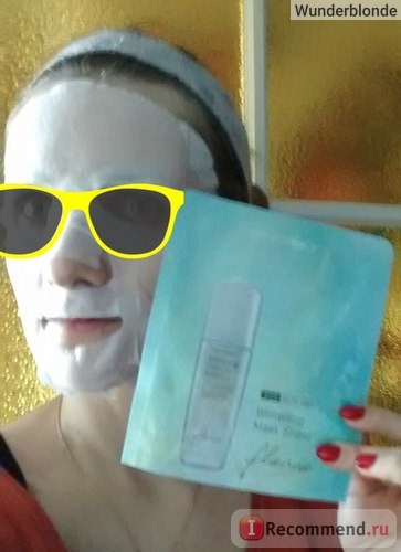 Тканевая отбеливающая маска Tony Moly Floria Whitening Mask Sheet.