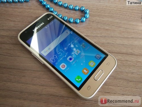 Мобильный телефон Samsung Galaxy J1 mini duos фото