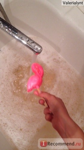 Пена для ванны Lush Розовый фламинго фото