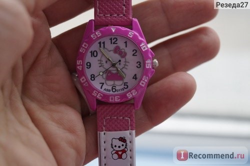 Наручные часы Tinydeal Cute Hello Kitty Patterned Quartz Wrist Watch with Synthetic Leather Band for Children Kids - Pattern Assorted WKD-23266 фото