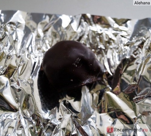 Конфеты Микаелло Мандарин в бело-темной шоколадной глазури фото