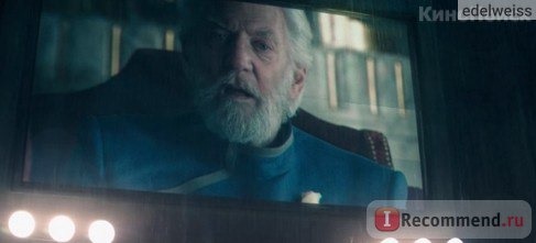 Голодные игры. Сойка-пересмешница. Часть I / The Hunger Games: Mockingjay - Part 1 фото