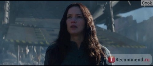 Голодные игры. Сойка-пересмешница. Часть I / The Hunger Games: Mockingjay - Part 1 фото