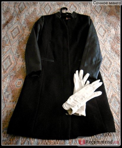 Полушерстяное пальто с рукавами из искусственной кожи