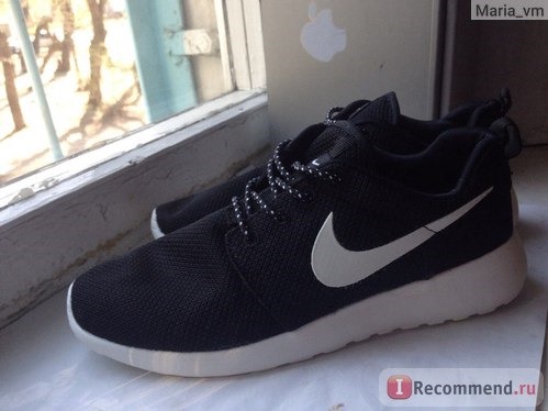 Женские кроссовки Nike Roshe Run фото