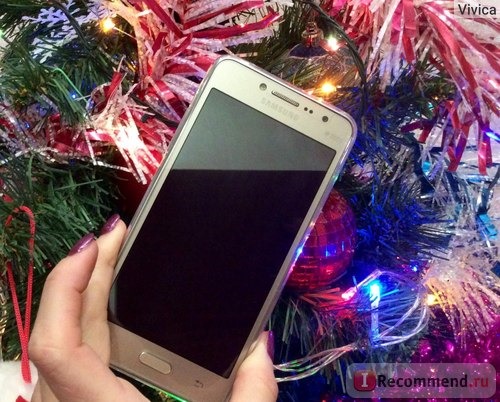 Мобильный телефон Samsung Galaxy J2 SM-J200 фото