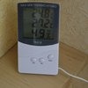 Метеостанция TinyDeal Многофункциональный цифровой ЖК-термометр и гигрометр температура и влажность Meter - Белый фото