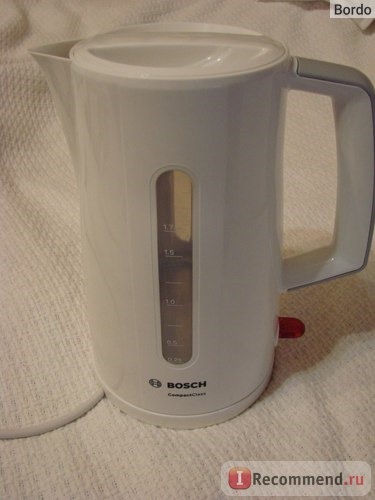 Электрический чайник Bosch TWK3A011: сам чайник