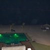 Подогреваемый бассейн и пляж отеля