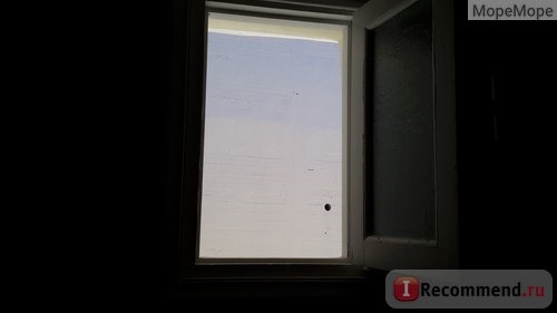 окно из санузла