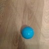 Один из трех шариков