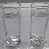 Два стакана с фильтрованной водой