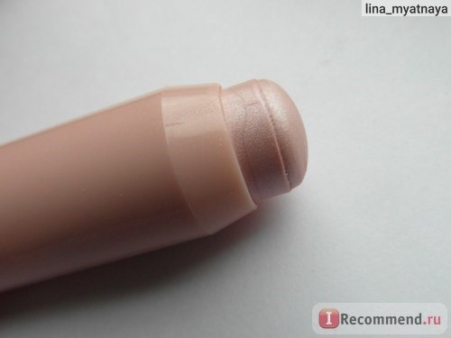 Хайлайтер CLINIQUE Chubby Stick Sculpting Highlight фото