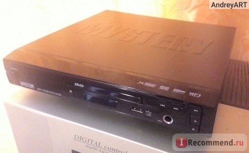 DVD-плеер Mystery MDV-742UM black фото