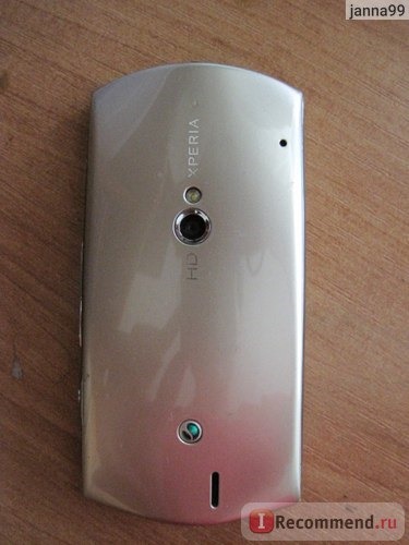 Sony Ericsson Xperia Neo фото