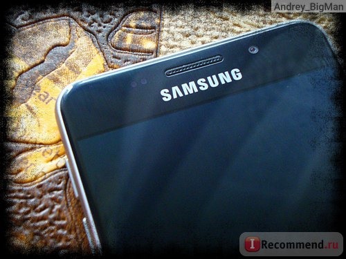 Мобильный телефон Samsung Galaxy A3 фото