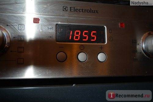 Электрический духовой шкаф Electrolux 33100 фото