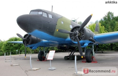 Военно-транспортный самолет Ли-2. СССР