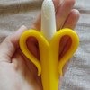 Зубная щетка-прорезыватель LINDO силиконовый Банан фото