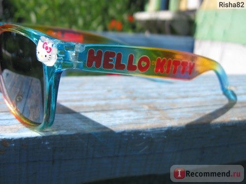 Очки солнцезащитные Avon Hello Kitty фото