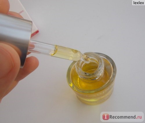 Масло косметическое Clarins Huile Lotus Face Treatment Oil для лица 