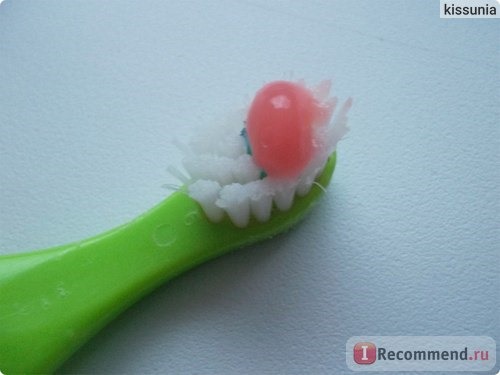 Зубная паста LACALUT baby до 4 лет для молочных зубов фото
