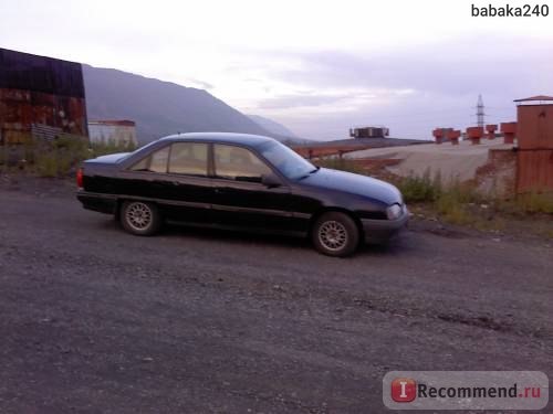 Opel Omega A - 1990 фото