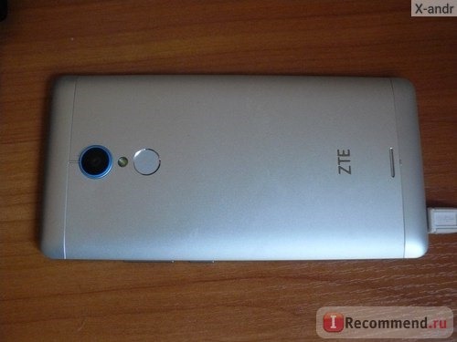 Смартфон ZTE V5 PRO n939