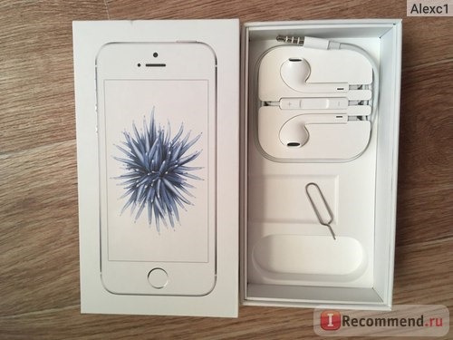 Мобильный телефон Apple iPhone SE фото