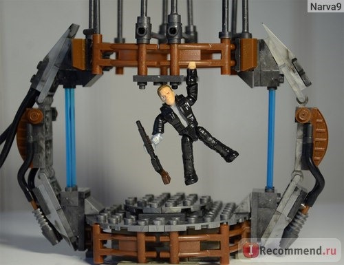 MEGA BLOKS Terminator: Genisys Time Machine | Машина времени фото