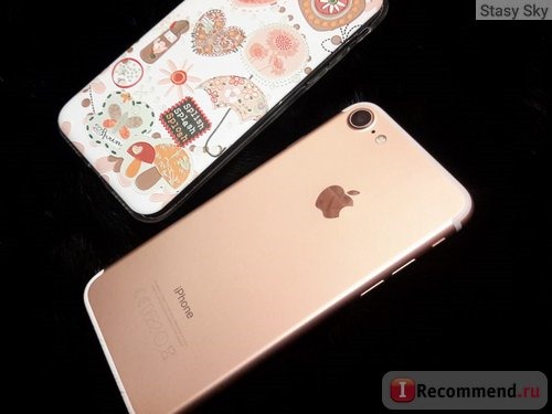 Мобильный телефон Apple iPhone 7 фото