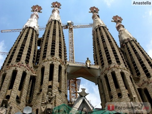 Храм Святого Семейства. Temple Expiatori de la Sagrada Familia. Саграда Фамилия. Каталония. Барселона. Испания.