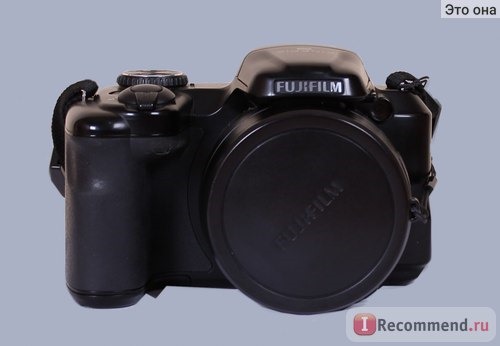 FUJIFILM FinePix S8600 фото