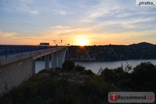 Национальный парк Крка, Хорватия. Вид на закат по дороге назад