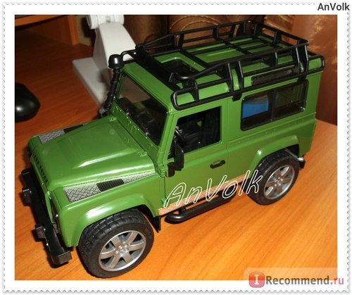 Bruder Внедорожник Land Rover Defender (арт. 02590) фото