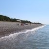 народу мало на пляже (конец августа)