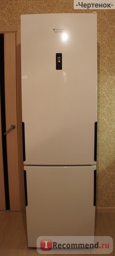 Двухкамерный холодильник Ariston Hotpoint HF 6200 W фото