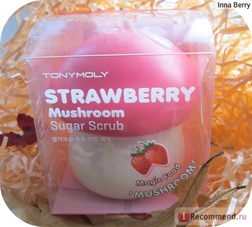 Скраб для лица TONY MOLY Magic Food Strawberry Mushrooms Sugar Scrab фото