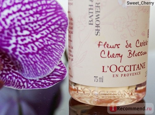 Shower Gel L’Occitane Chery Blossom.